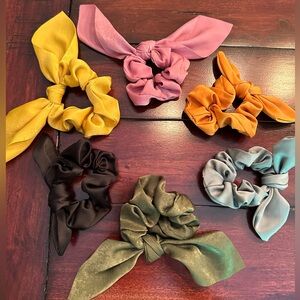 Bow Scrunchies Hair Ties for Women